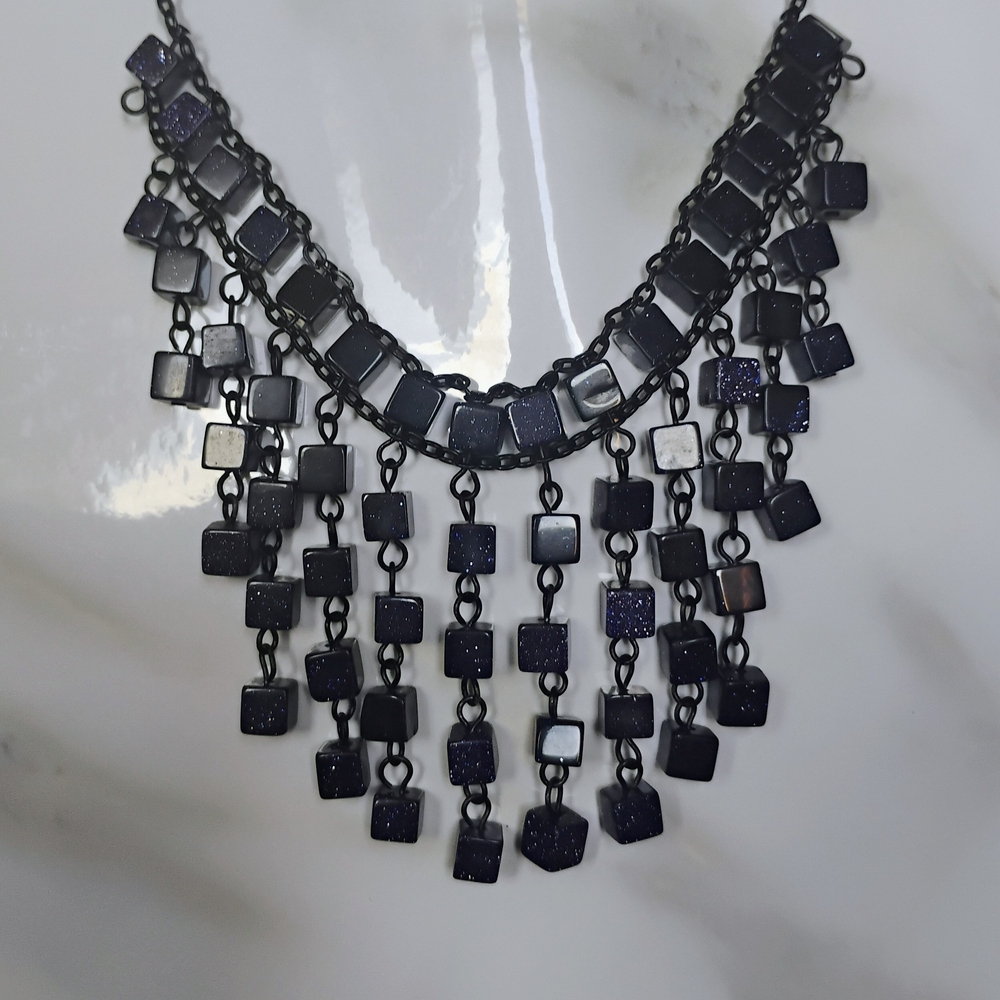Elegant Goldstone Art Deco-style Chandelier Necklace